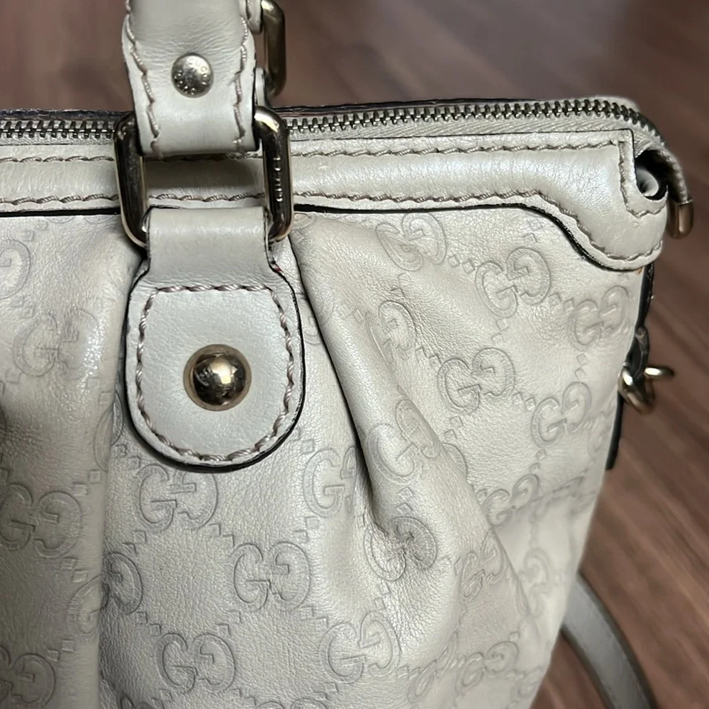 A 236 - 💯% authentic Gucci shoulder bag - Picture 8 of 16